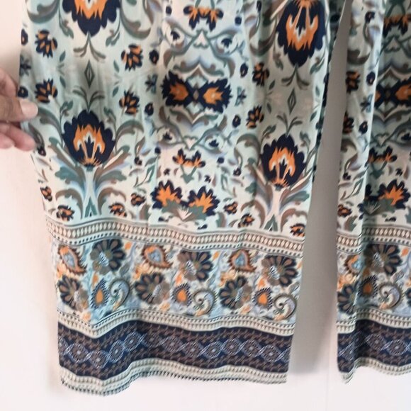Classic Concepts Wide Leg Cropped Pants XL Floral Paisley Blue NWOT Comfy - Picture 4 of 5
